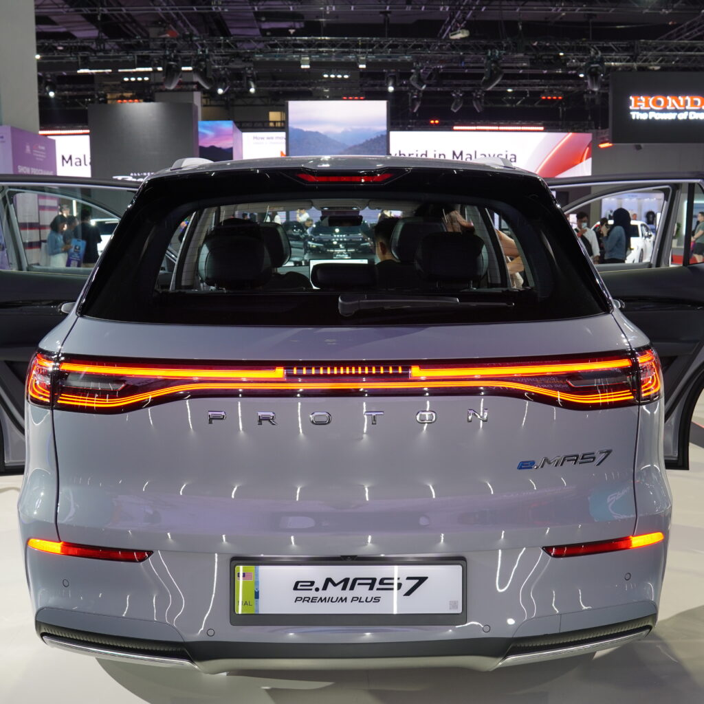 DSC05823-1024x1024 Top 5 Cars You Must See at KLIMS 2026: A Tech Enthusiast's Guide
